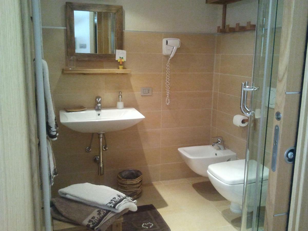 لا تْويلي La Niche B&B المظهر الخارجي الصورة
